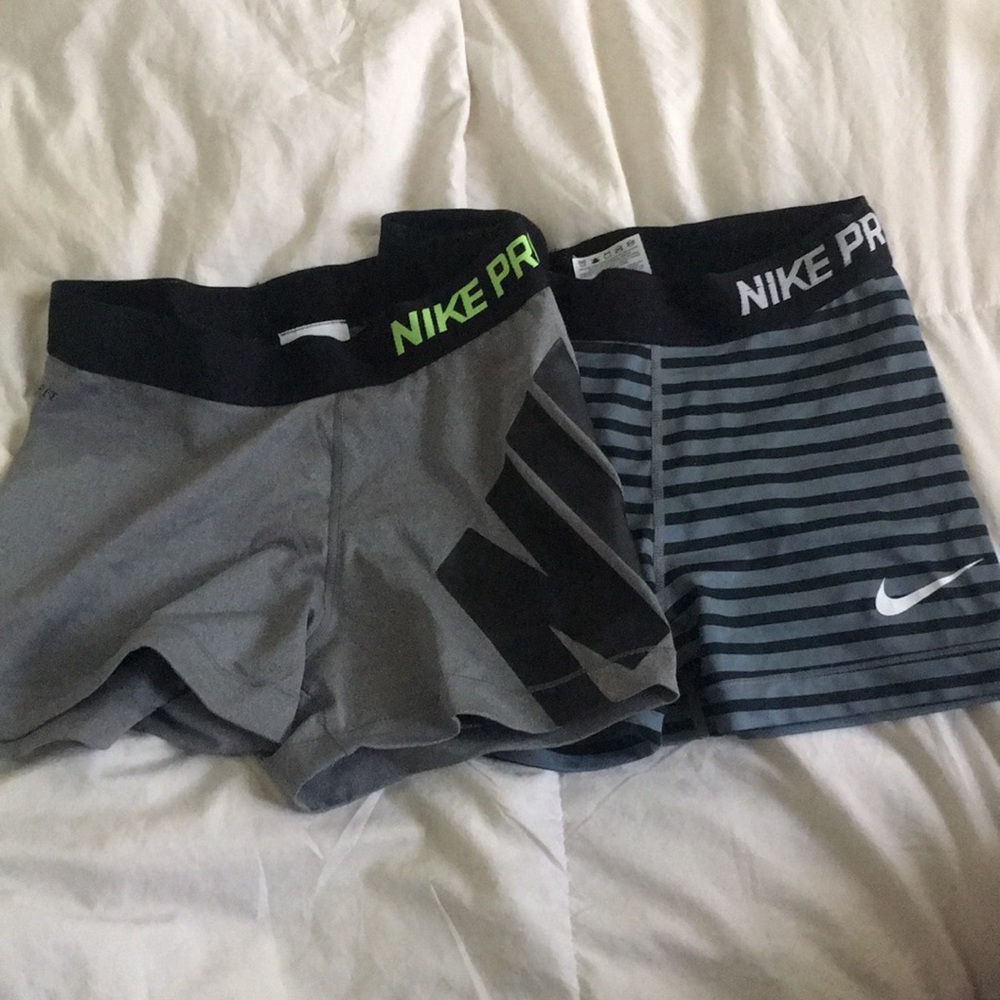 Bundle 2 Nike Pro shorts